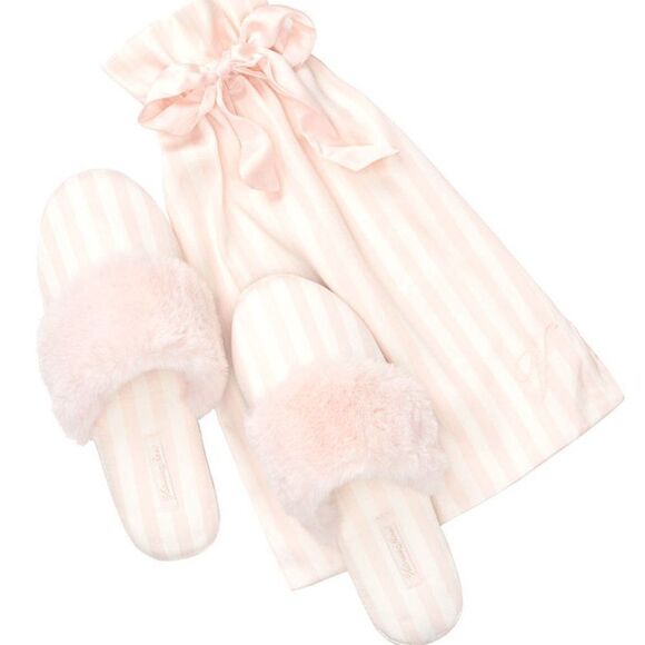 VICTORIA'S SECRET Signature Satin Slippers SMALL - Picture 1 of 1